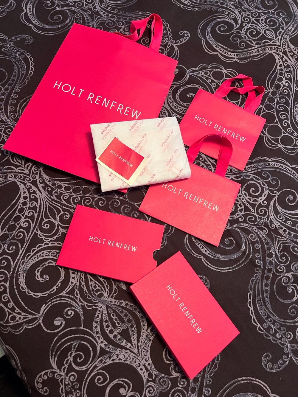 HOLT RENFREW packaging